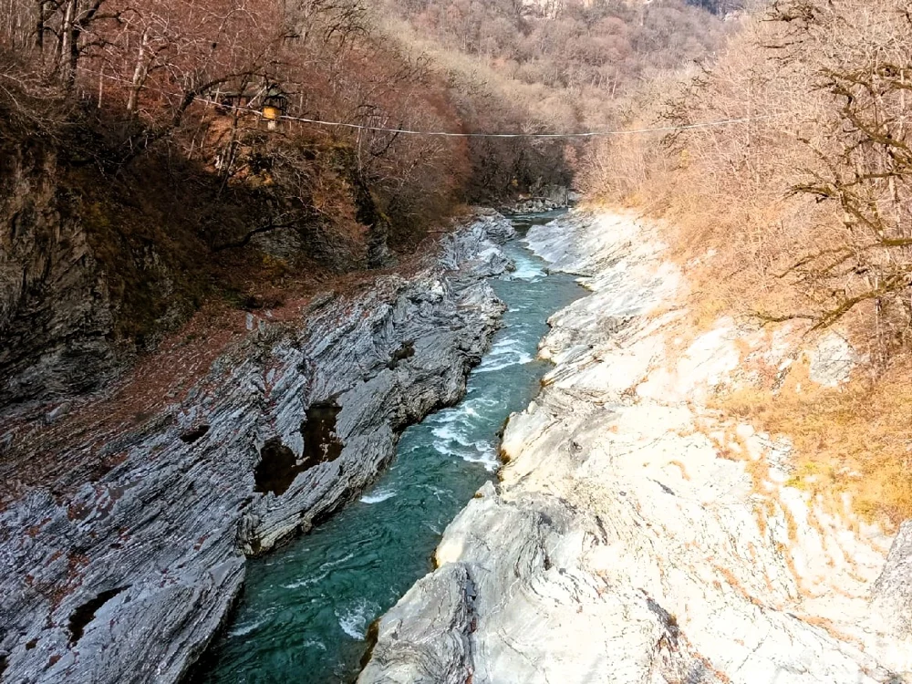 Горная река в ноябре